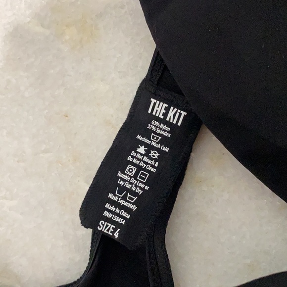 Kit Undergarments Molded Soft Plunge Bra size 4 - Picture 3 of 8